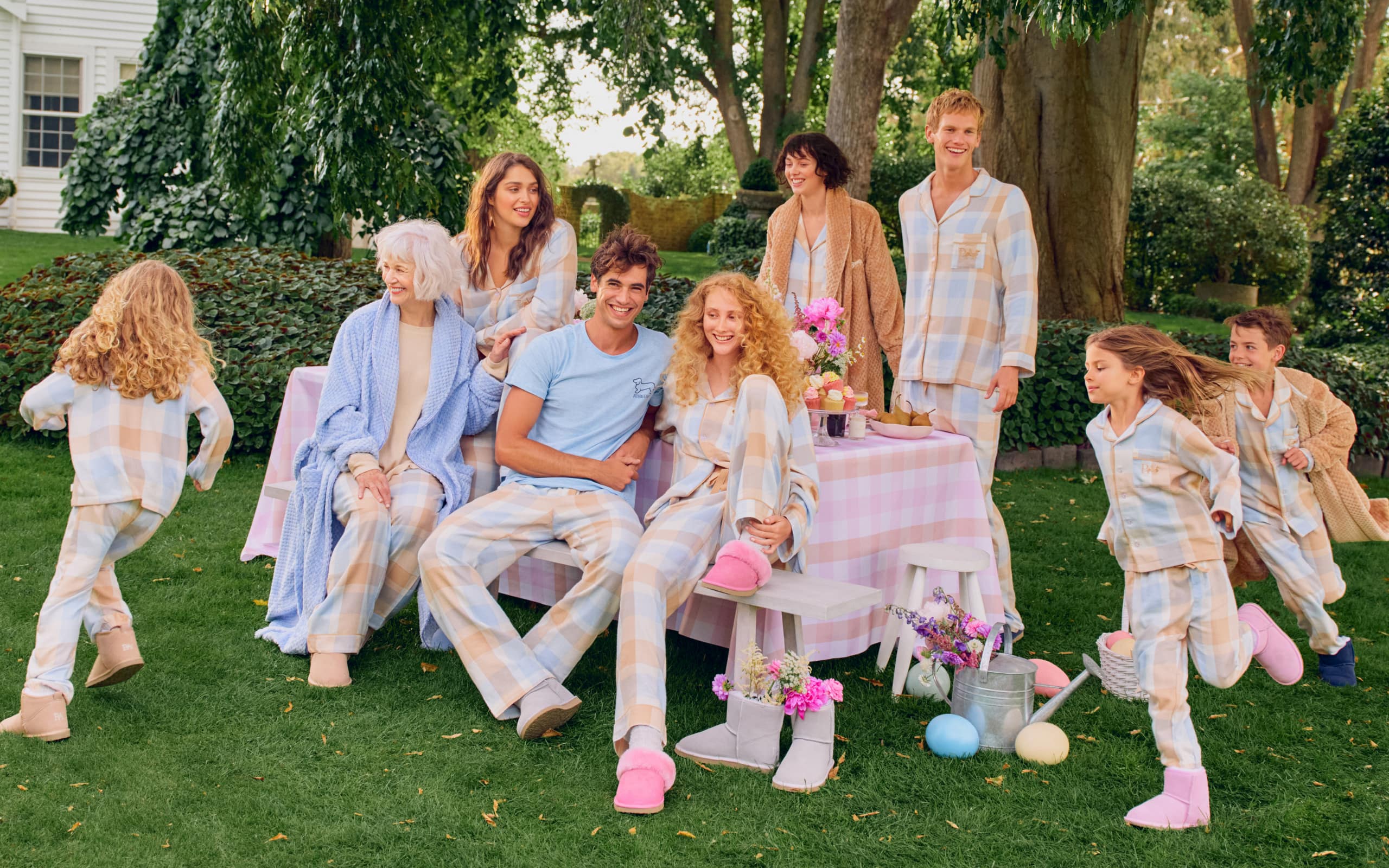 Grey and Pink Family Matching Dress Set | Matching dress set, Set dress,  Matching dresses