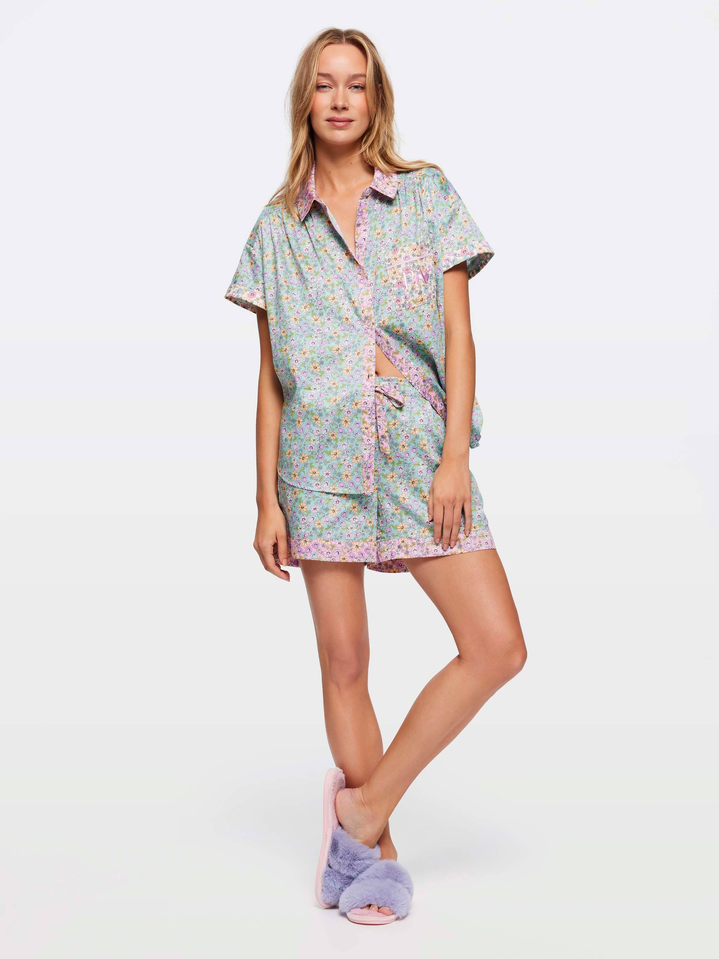 Ditsy Floral Mid Short