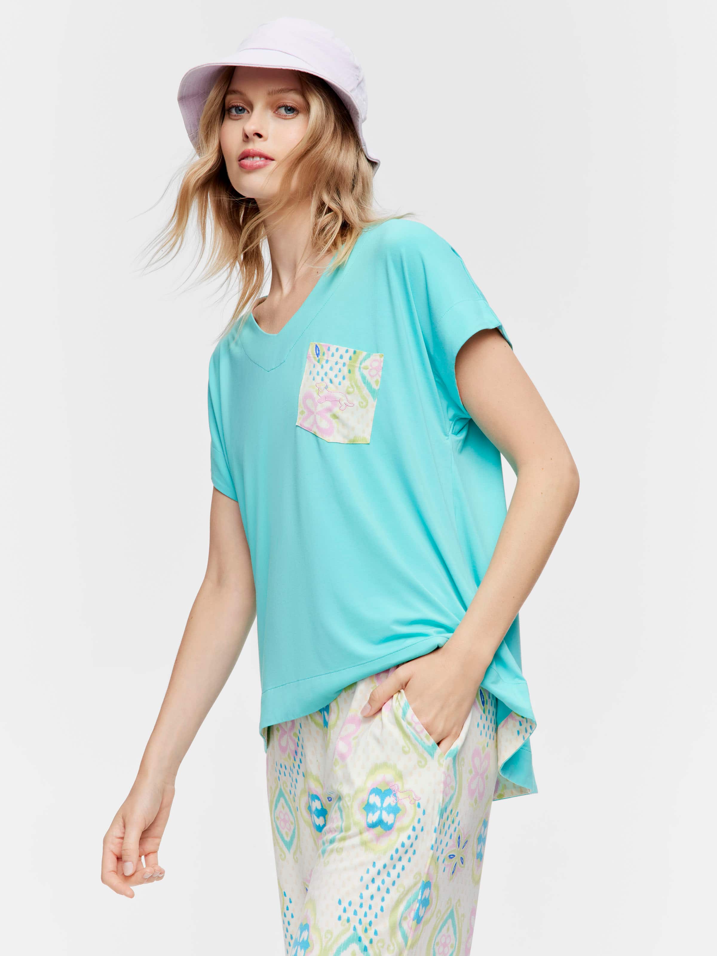V Neck Pocket Tee
