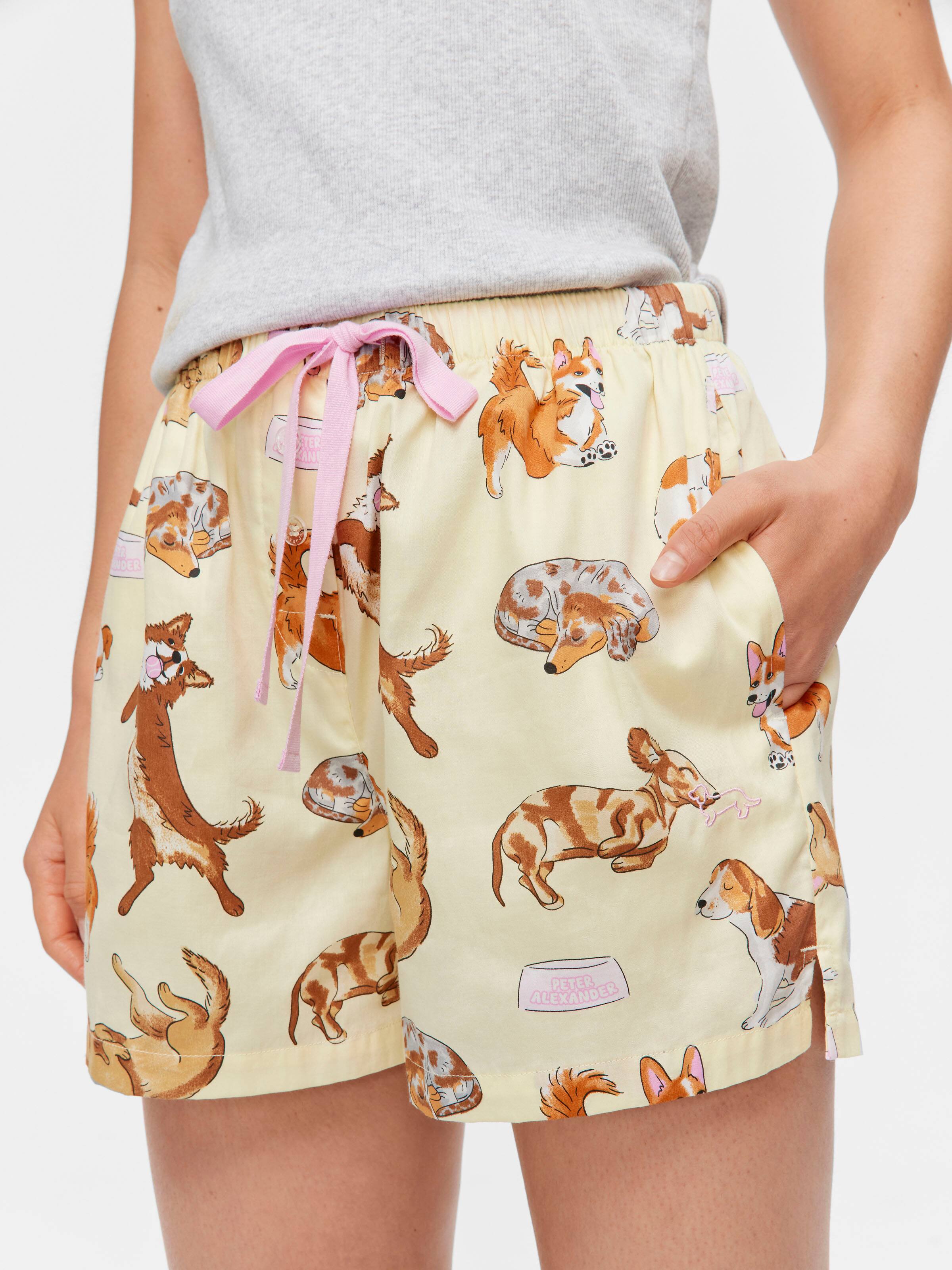 Happy Dogs Mid Short