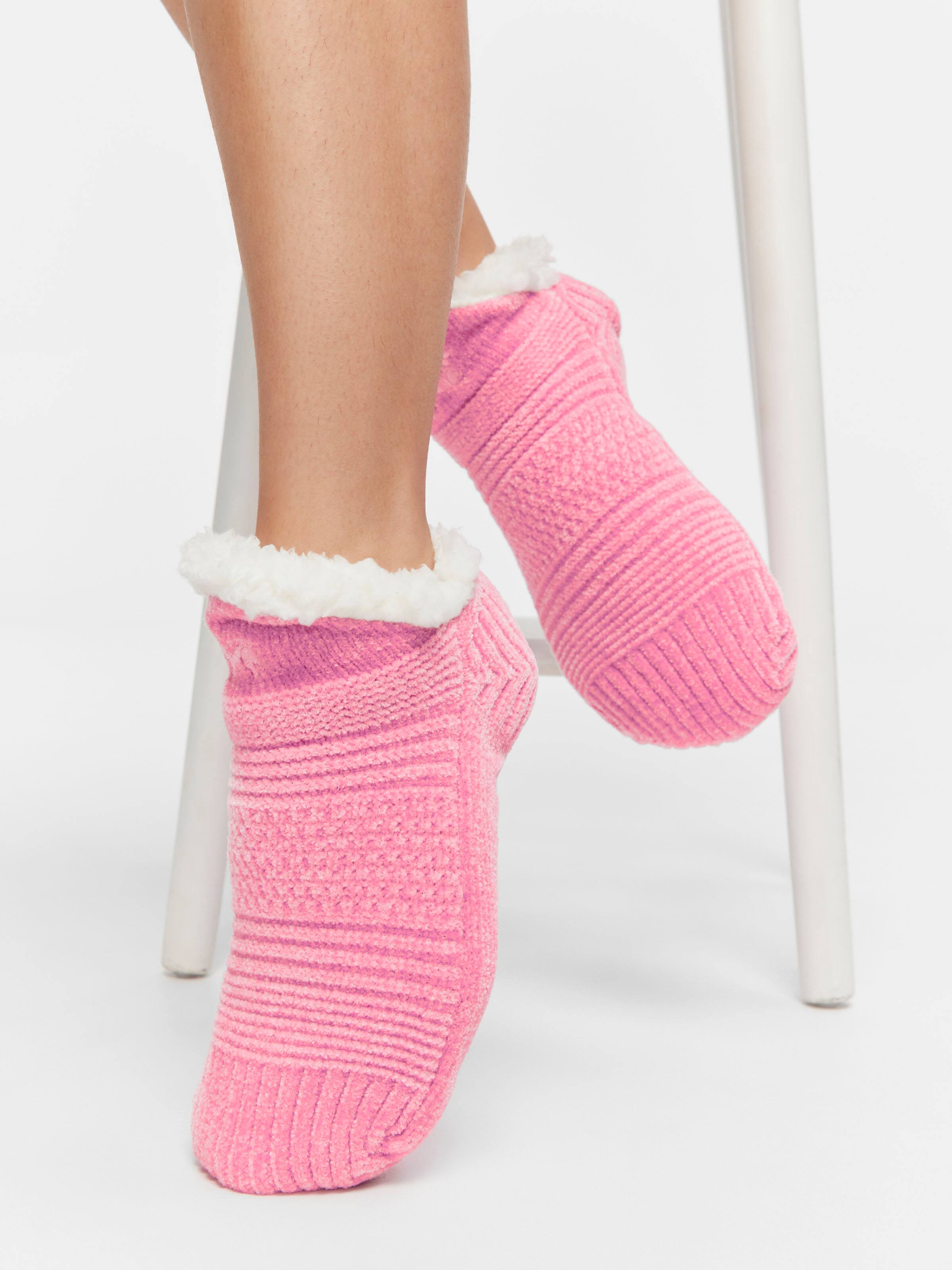 Raspberry Chenille Sockette